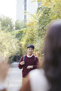 挥手选择聚焦前视图情人情侣约会问候图片