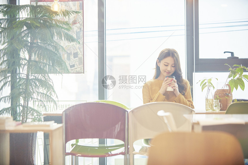 食物分庭律师判断年轻女子大学生生活图片