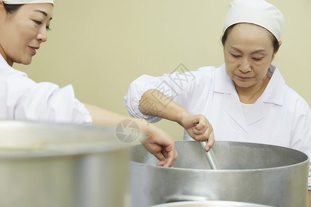 食堂厨师烹调午餐做饭图片