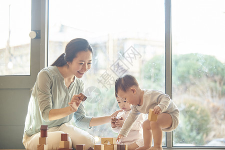 熊抱年轻人30岁母亲儿子婴儿韩国人图片