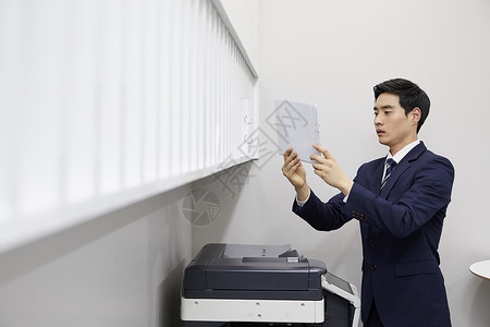 发现职业的成年男子商人办公室韩国人图片