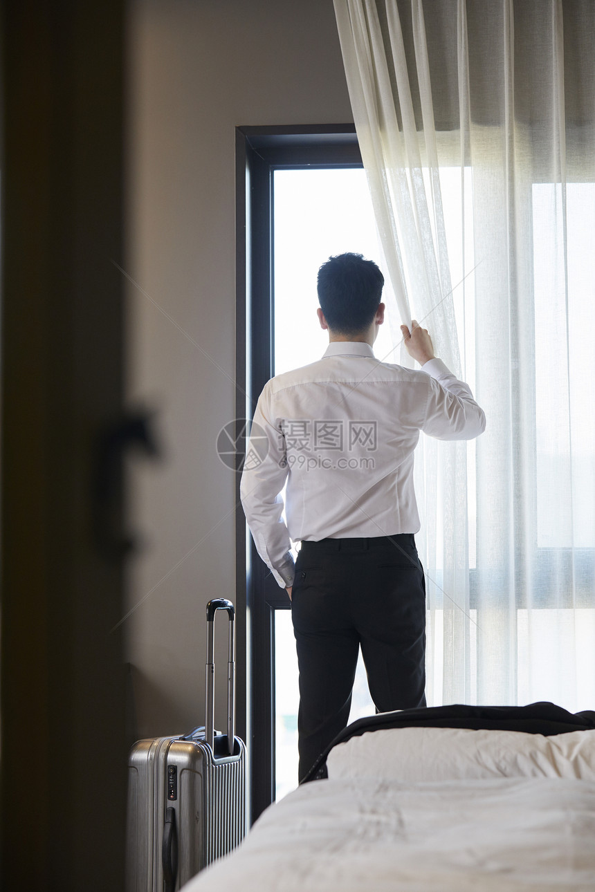 成人职业的看门人韩国商务男性入住酒店图片