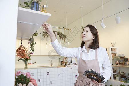 分庭律师花盆负责人花店年轻女子韩国人图片