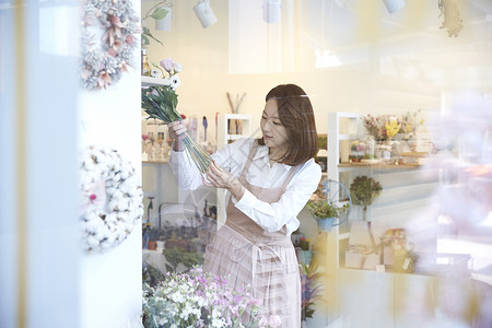 分钟职业的打破花店年轻女子韩国人图片