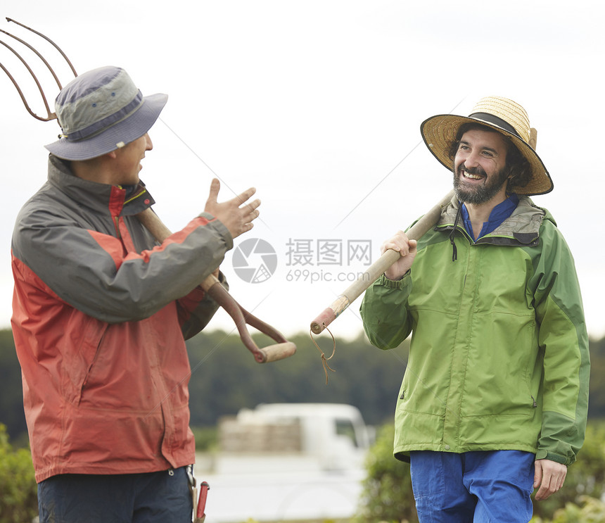 外国人体验农业种植图片