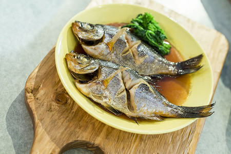 海鲜菜肴水煮鱼焯高清图片