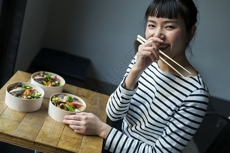 水稻女士人物在咖啡馆工作的妇女食品业务图片