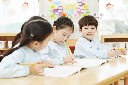 快乐毒蛇窗儿童幼儿园幼儿园韩语图片