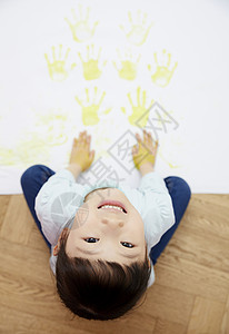 亚洲人笑铭刻手油漆女孩韩国人图片