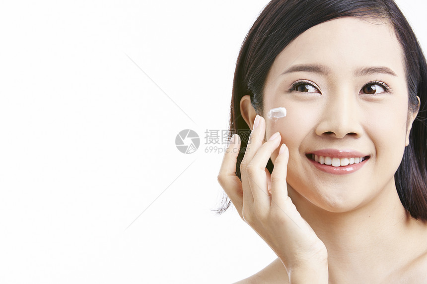 护肤保养化妆的女人图片