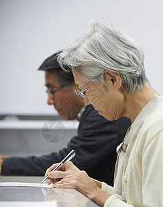 学习银教室高级参加讲座图片