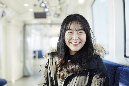 韩国笑非常小火车旅行大学生韩语图片