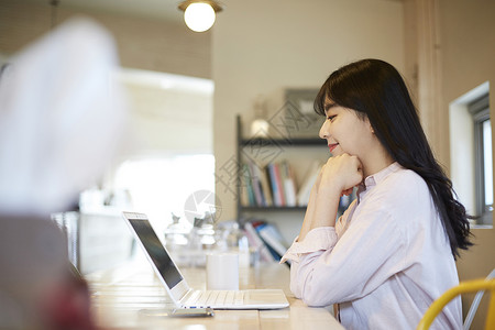 考试杯子非常小生活咖啡馆大学生韩语背景图片