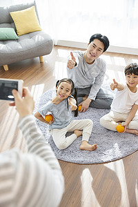微笑亚洲人文科硕士家生活家庭韩语图片