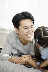 微笑快乐分庭律师家爸爸女儿韩国人图片