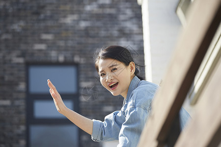 欢乐的生活年轻女人图片