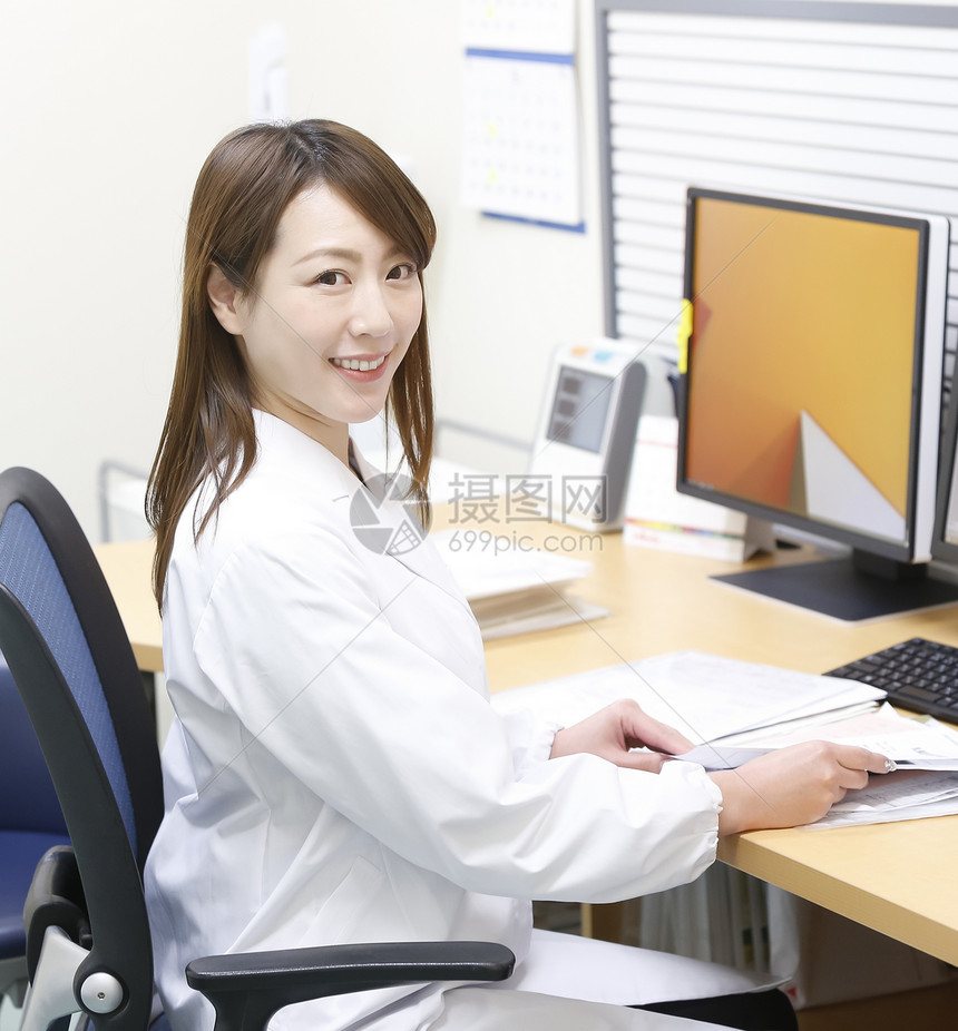 女孩二十多岁日本人医疗办公室工作图片