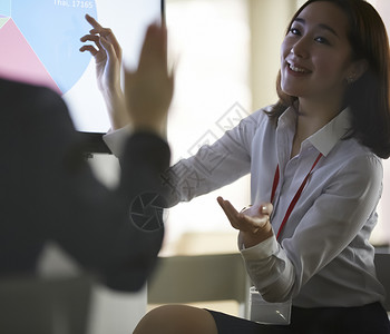 办公室女郎商务会议图片