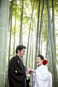 日式风格日本礼服婚礼新娘和新郎图片