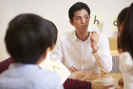 儿童英语课堂图片