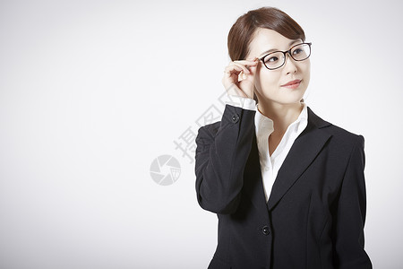 职场商务女性戴眼镜图片