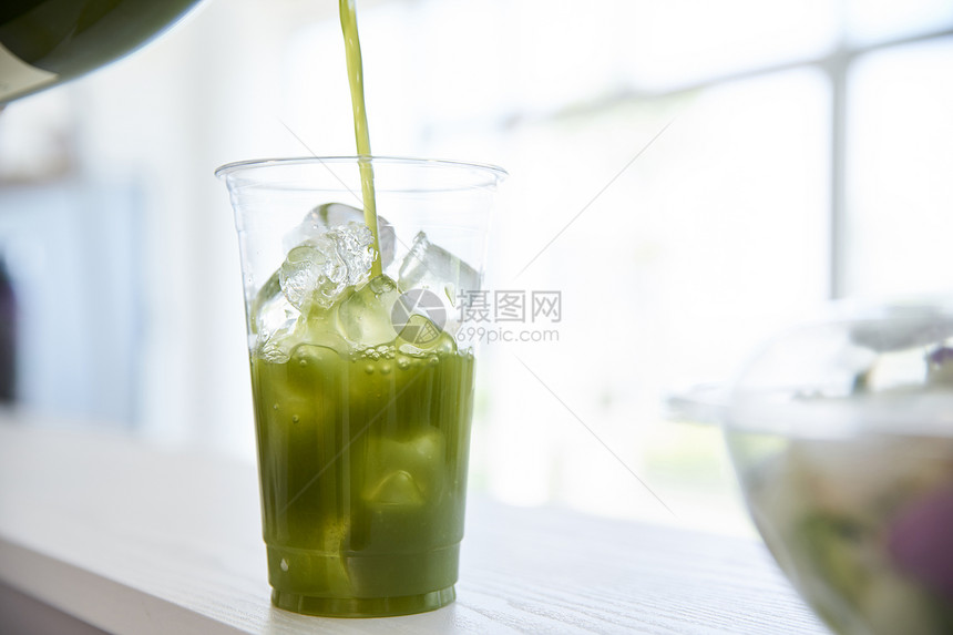 绿色果汁饮料图片