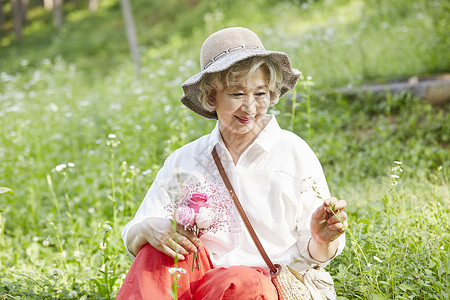 选择聚焦超时判断生活女人老人韩国人图片