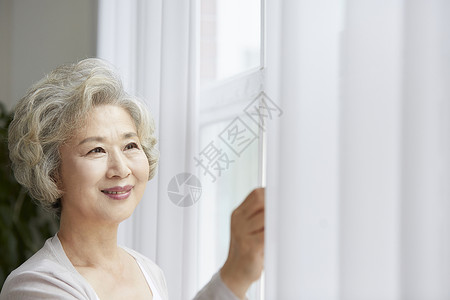 白发打破成人生活女人老人韩国人图片