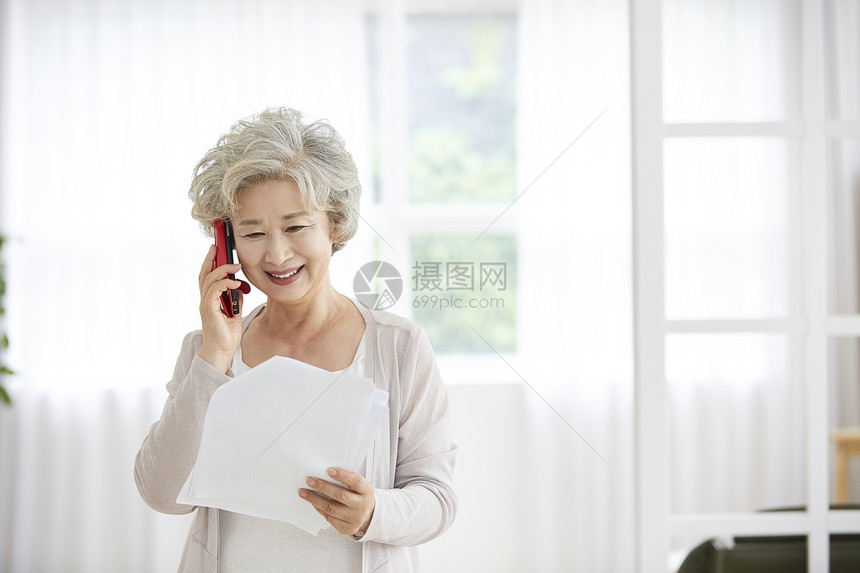 白发非常小幸福生活女人老人韩国人图片