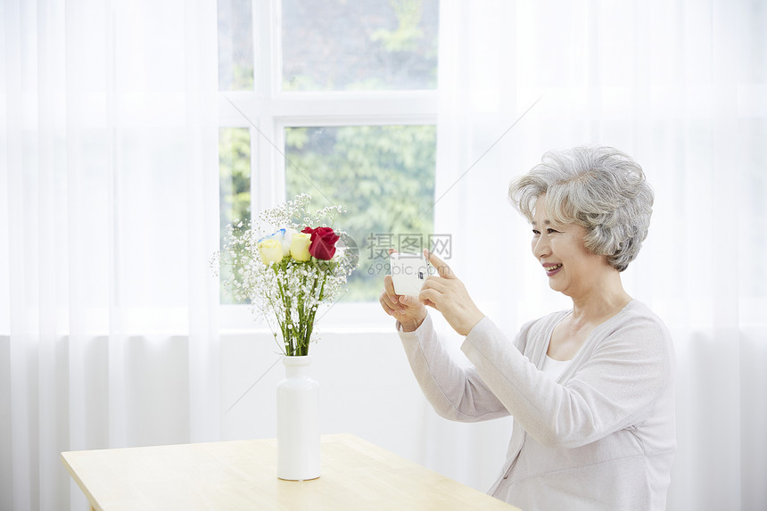 快乐花瓶生活女人老人韩国人图片