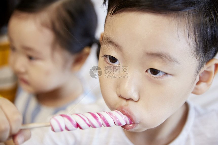 卡塔米特坐评价生活孩子棒棒糖韩语图片