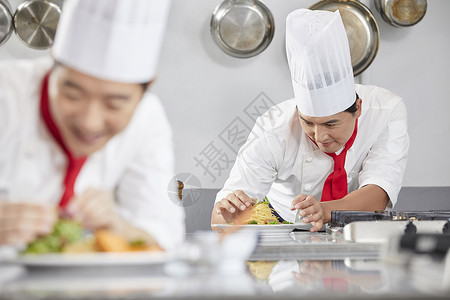 烹饪前视图成人厨师伙计韩国人图片