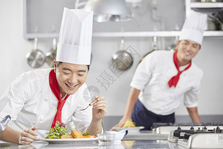 打破盯着看评价厨师伙计韩国人图片