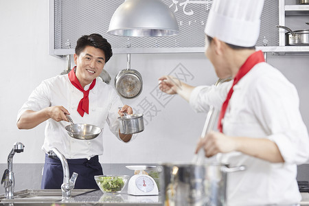 锅中年指向厨师伙计韩国人图片