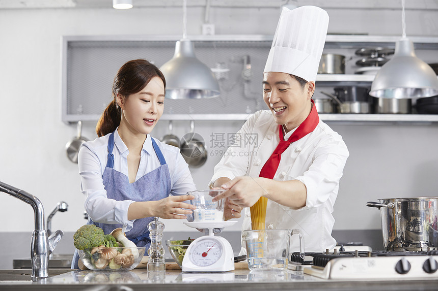 幸福灯煎锅烹饪课厨师韩语图片