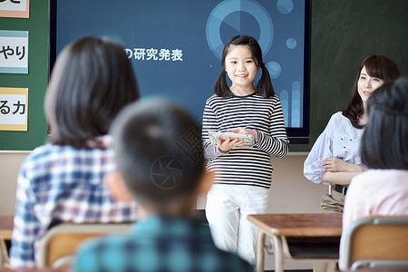 日本人小朋友女提供免费学习的小学生背景图片