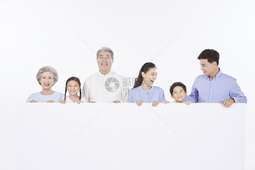 欢乐的大家庭图片