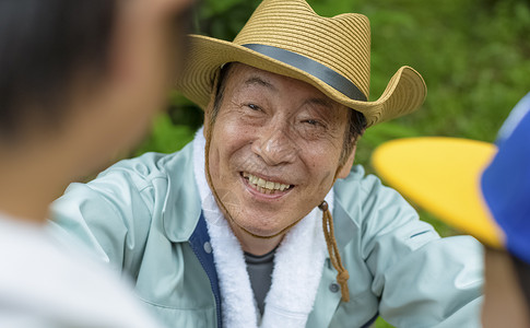 伙伴男孩们假日爷爷和孙子图片