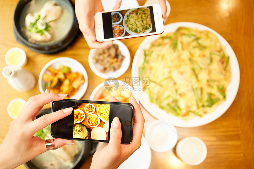 双人瘦身游览韩国女孩旅行韩国食品图片