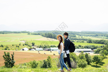 美丽旅途生活北海道景观和夫妇图片