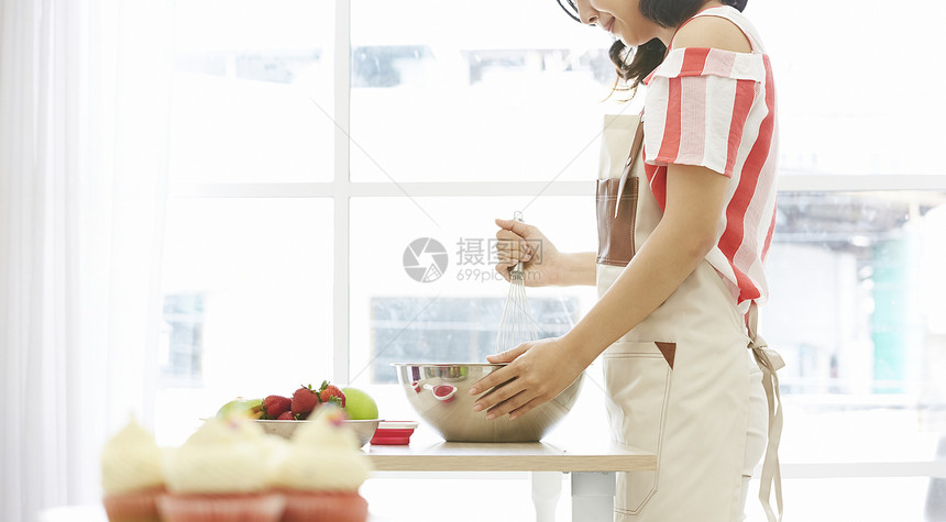 漂亮有趣甜食女生活烹饪图片