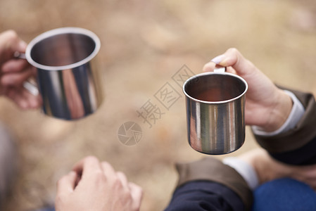 露营喝茶用具图片