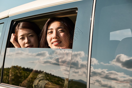 美女闺蜜自驾旅行图片