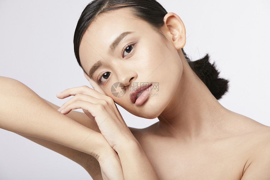 亚洲女性美妆护肤图片
