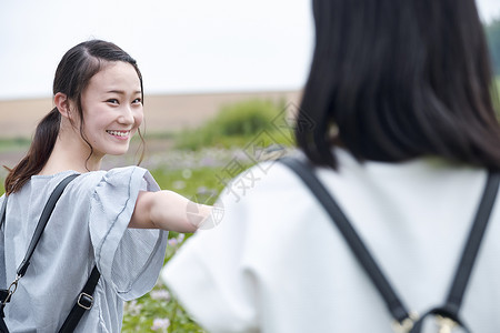 旅游亲热二十几岁妇女北海道花园图片