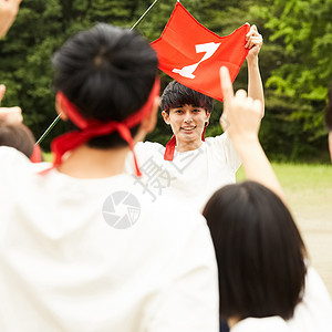 参加校园运动会的学生图片