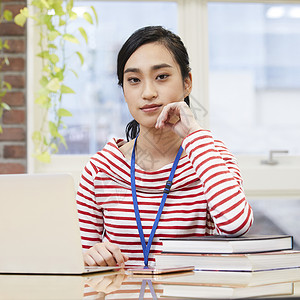 职场商务女性肖像图片