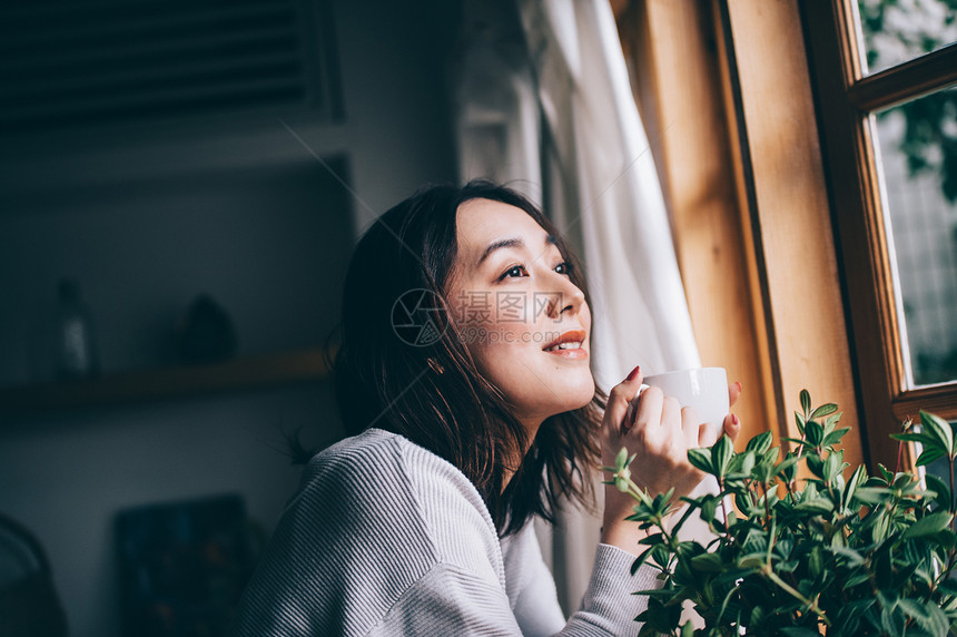 女人红茶明亮女生活方式茶时间图片