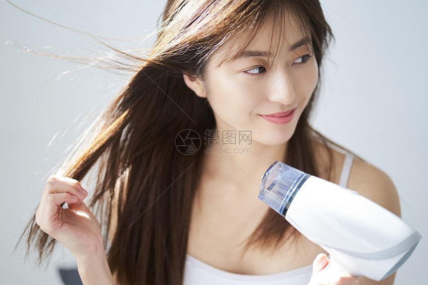 洗发精处理美人女人的美丽形象发型图片