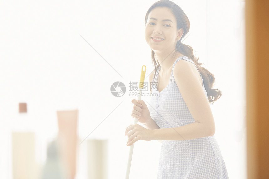 中华民族流行礼服女生活方式图片